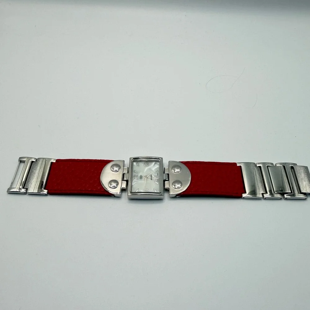 GG Quartz Japan Movt Watch Red Faux Leather Strap Mother of Pearl Dial Vintage